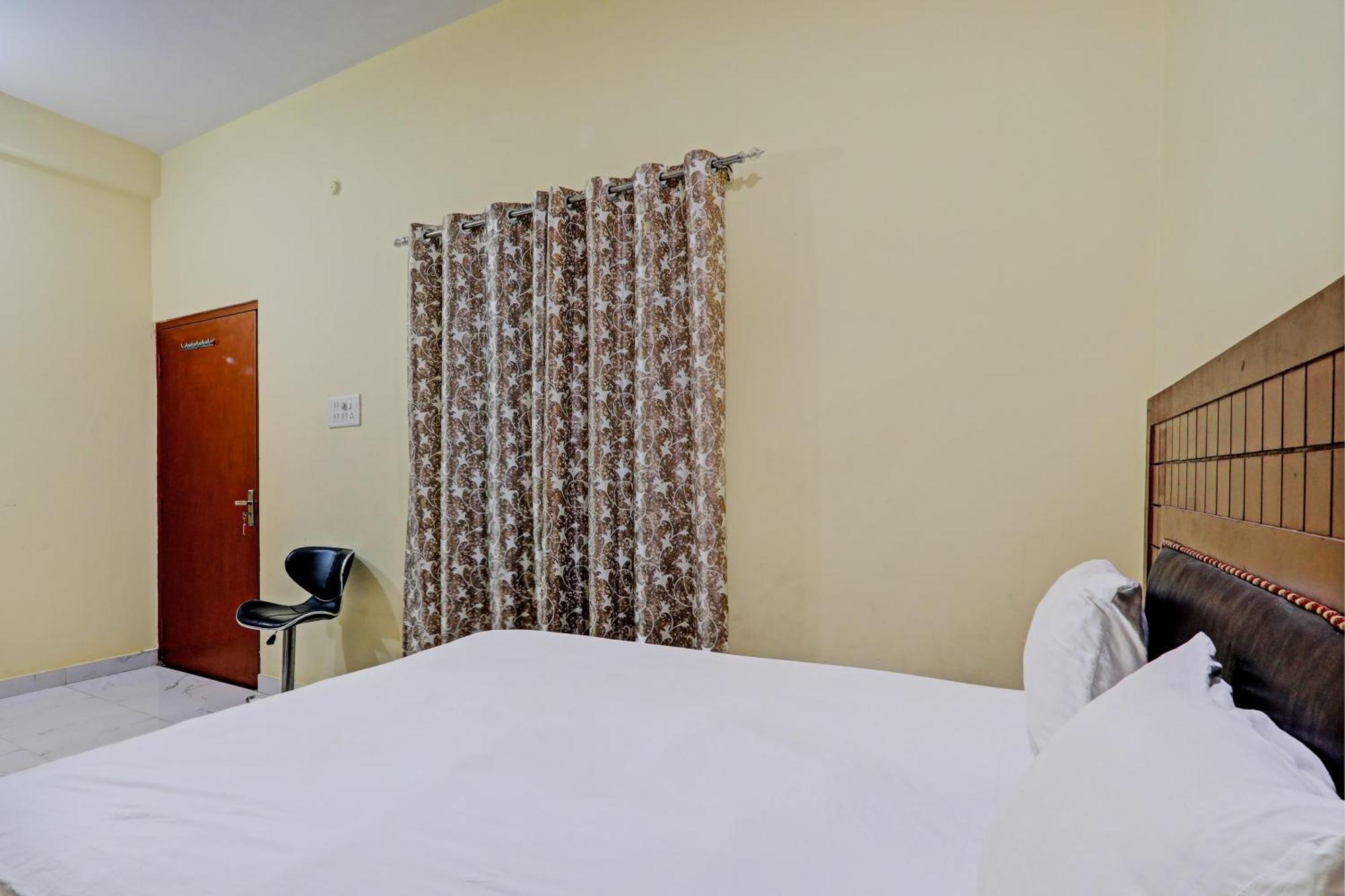 Hotel O Home Singhs Delight Varanasi Exterior foto