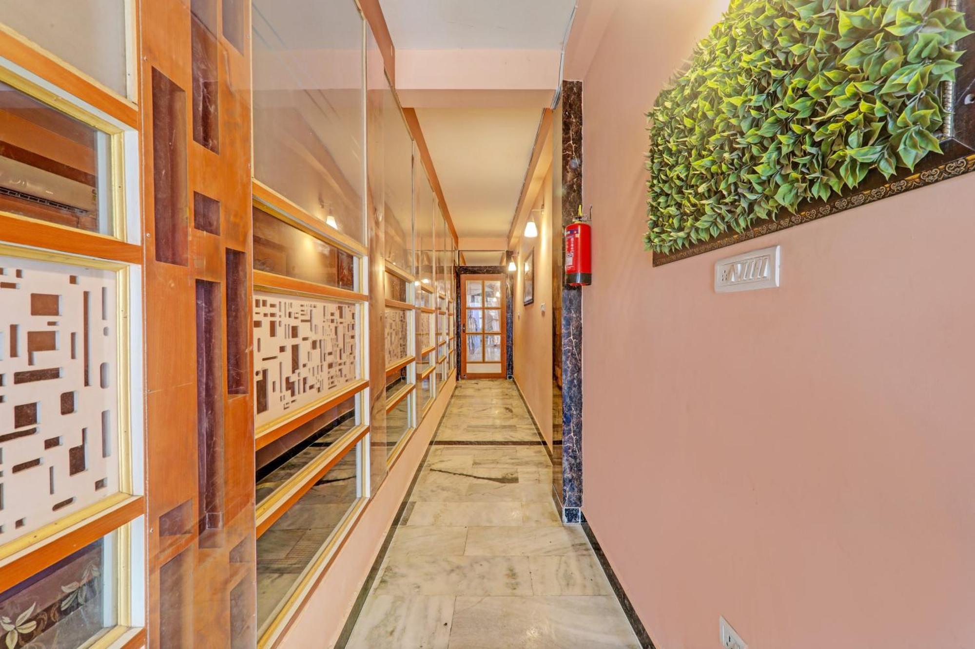 Hotel O Home Singhs Delight Varanasi Exterior foto